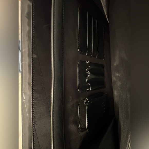 KENNETH COLE REACTION LEATHER BRIEFCASE - Picture 5 of 8